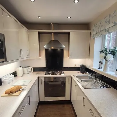 Puddleduck - Part Of The The Bay Village With Pool, Gym And Direct Access, Pub, Restaurant, Tennis And Meadows Walks *