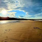 Puddleduck - Part Of The The Bay Village With Pool, Gym And Direct Access, Pub, Restaurant, Tennis And Meadows Walks Filey