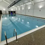 Puddleduck - Part Of The The Bay Village With Pool, Gym And Direct Access, Pub, Restaurant, Tennis And Meadows Walks Filey