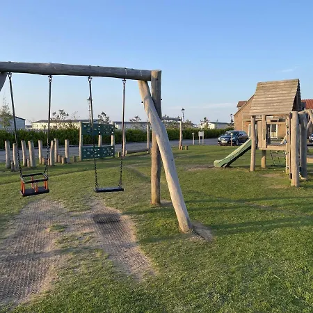 Puddleduck - Part Of The The Bay Village With Pool, Gym And Direct Access, Pub, Restaurant, Tennis And Meadows Walks Filey