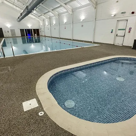 Puddleduck - Part Of The The Bay Village With Pool, Gym And Direct Access, Pub, Restaurant, Tennis And Meadows Walks * Filey