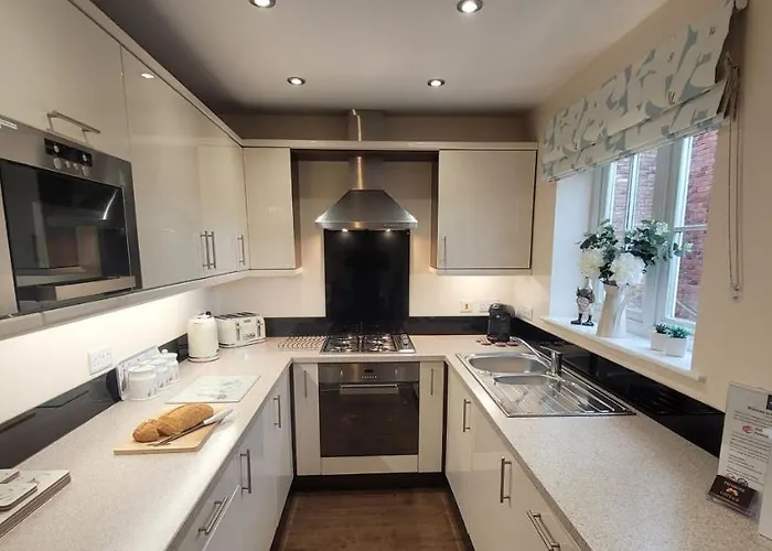 Puddleduck - Part Of The The Bay Village With Pool, Gym And Direct Access, Pub, Restaurant, Tennis And Meadows Walks *