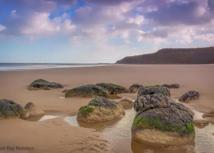 Puddleduck - Part Of The The Bay Village With Pool, Gym And Direct Access, Pub, Restaurant, Tennis And Meadows Walks Holiday home *