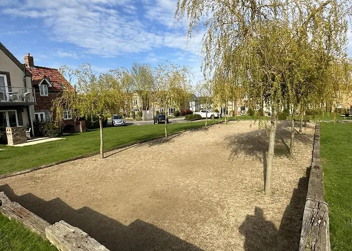 Puddleduck - Part Of The The Bay Village With Pool, Gym And Direct Access, Pub, Restaurant, Tennis And Meadows Walks * Filey